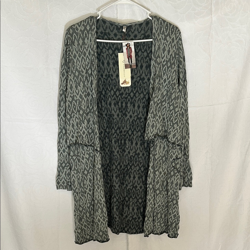 NWT VIGORELLA Patterned Gray/Green/ Black Women's Sweater Cardigan. Size S/M